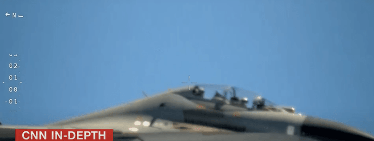 Пилот китайского самолета