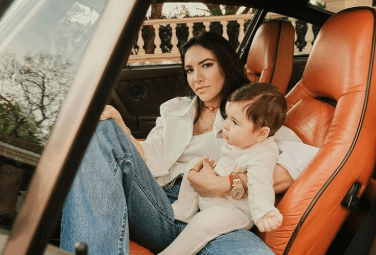 Нур Альфаллах с сыном от Аль Пачино