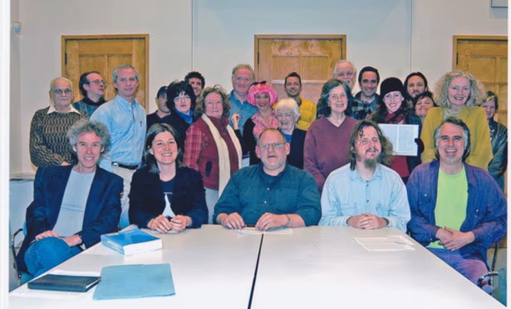 читали одну книгу 28 лет, обсуждение романа, книжный клуб, любители книг, Джеймс Джойс, Поминки по Финнегану, большой роман, обсуждение книги, рекорд,