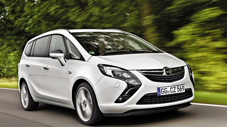 Opel Zafira Tourer, лучшие минивэны, минивэны с пробегом