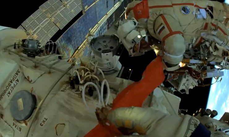 Прапор Перемоги на МКС