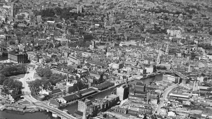 Лондон 1941 год, военный репортер, репортаж об обстрелах, репортаж о бомбардировках, обстрелы городов Украины, обстрелы Лондона, война в Украине, Вторая мировая и война в Украине