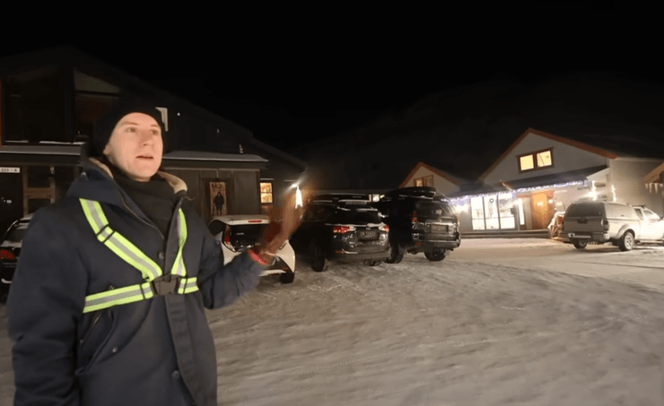 Шпицберген, северный остров, странные законы, запрет на смерть, нет домов престарелых, Лонгйир, жители носят оружие