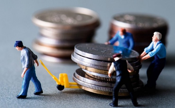 Податки на працю в Україні потрібно знижувати