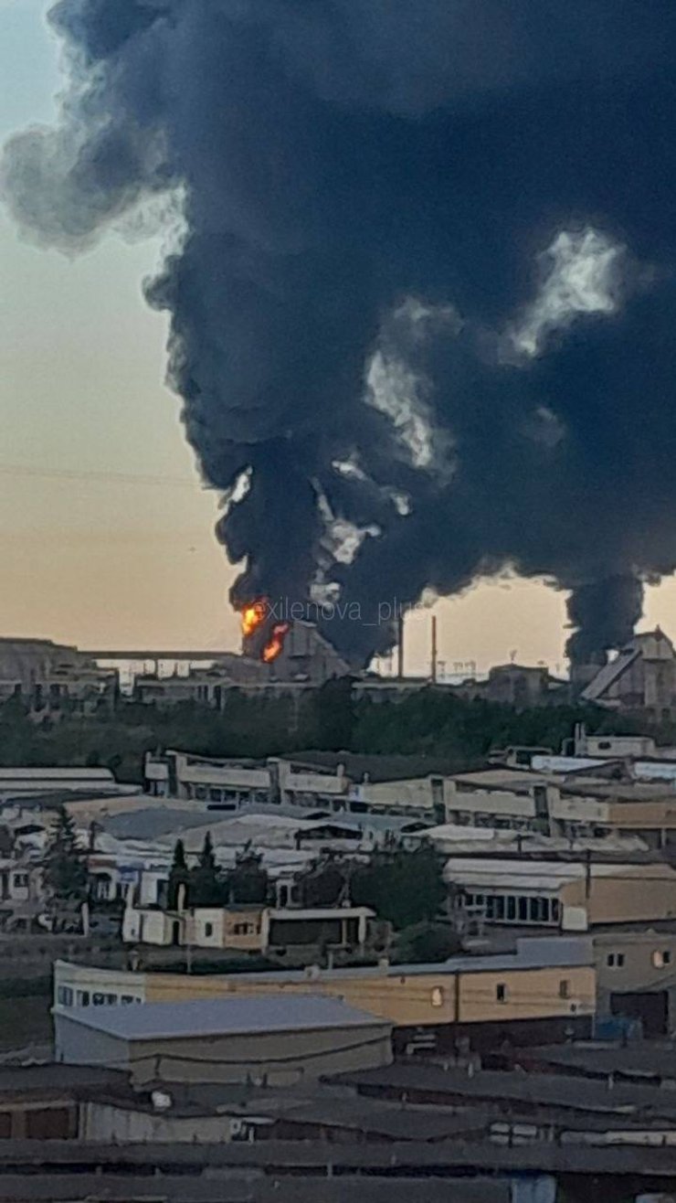Пожежа в Пітері після атаки дронів