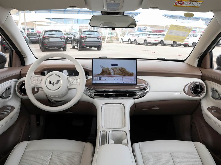 Салон Wuling Bingo