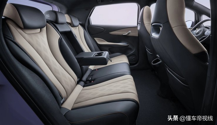 BYD Dolphin, BYD Dolphin 2023, новий BYD Dolphin, електромобіль BYD, китайський електромобіль