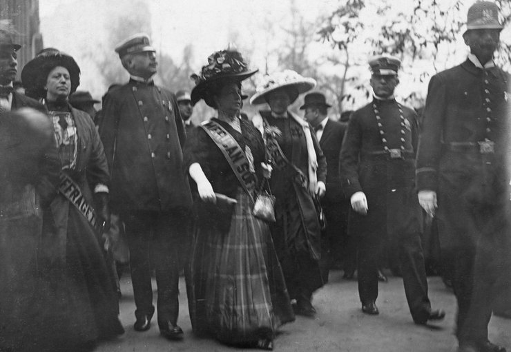 марш, женский марш, суфражистки