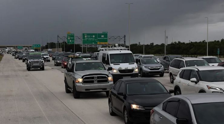 Ураган Милтон, шторм, штат Флорида, катастрофа в США, прогноз погоды, синоптик начал плакать, разрушения