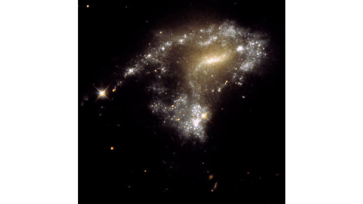 галактика AM 1054-325