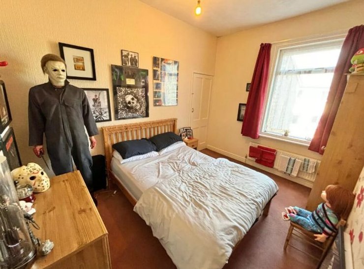 Странный дом, фото