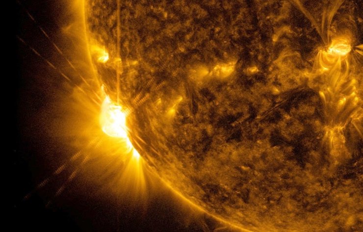 вспышка солнце