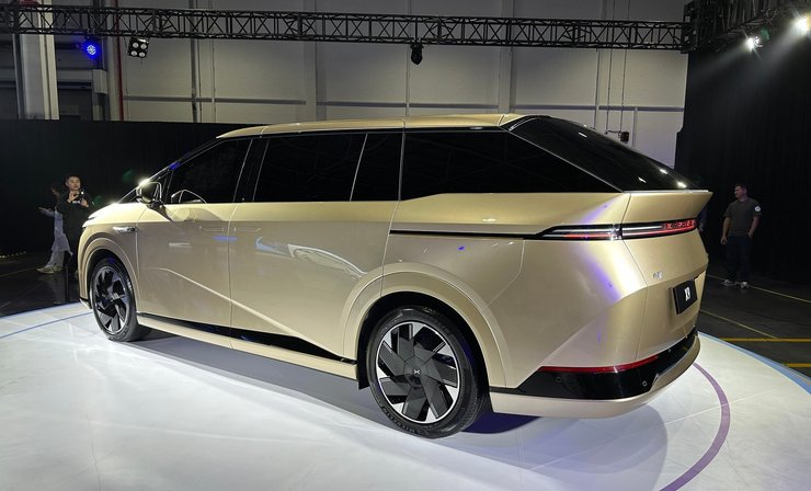 электромобиль Xpeng X9, новый Xpeng X9, минивэн Xpeng, электромобиль Xpeng
