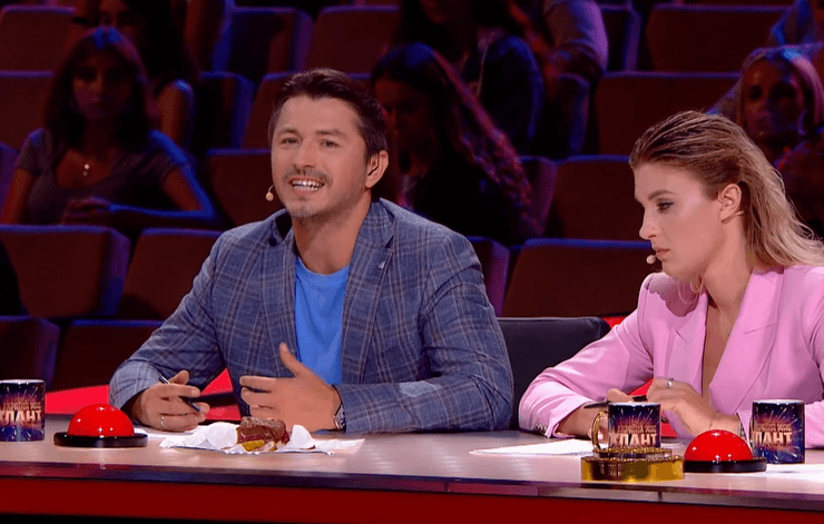 Притула про Elen Smile, критика