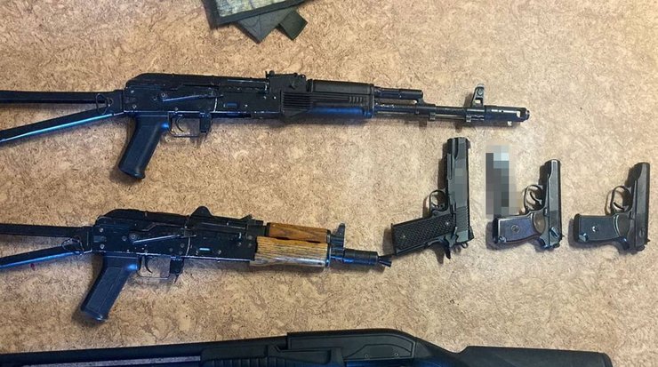 оружие и боеприпасы, патроны к АК, автомат АК