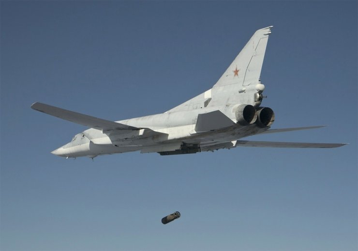 Ту-22М3 скидання ФАБ