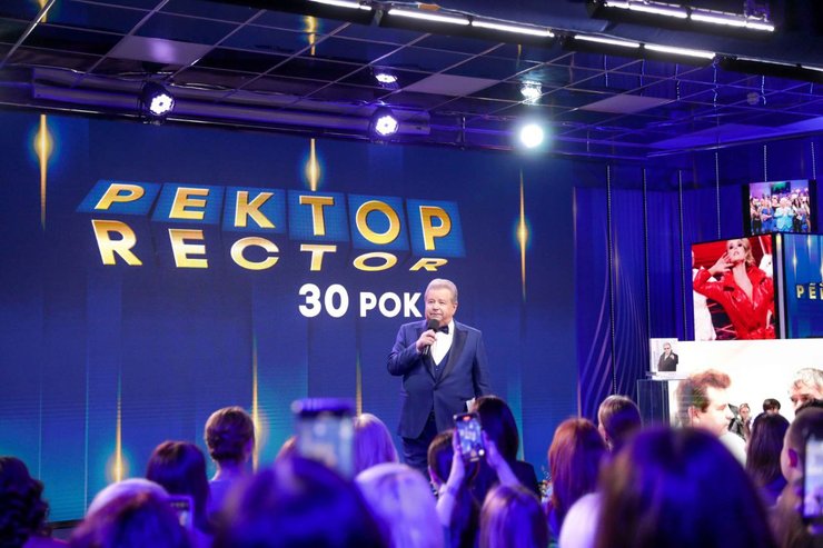 Instagram Михайло Поплавський