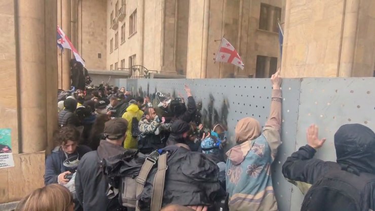 Протесты в Грузии