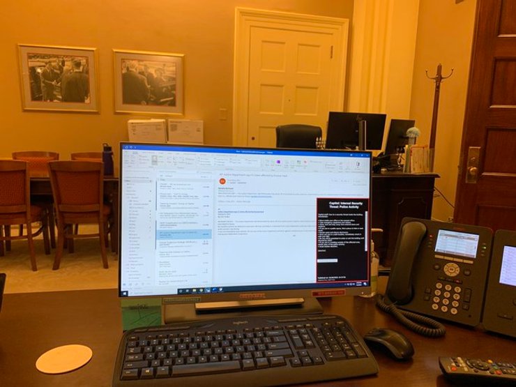 Капитолий, Генерал, Ноутбук, США, Пелоси