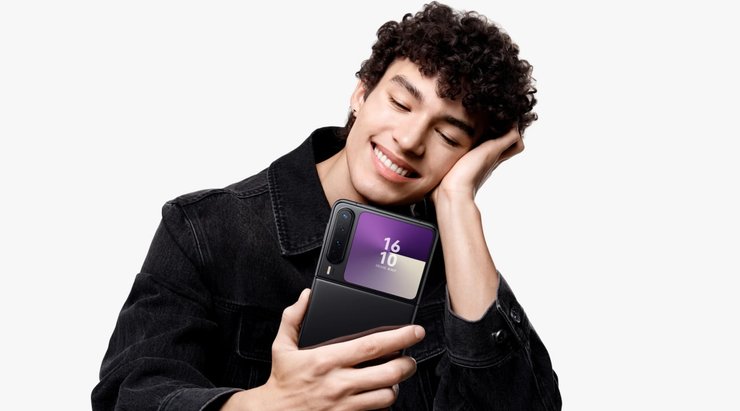 Складаний смартфон Huawei Pura X Max