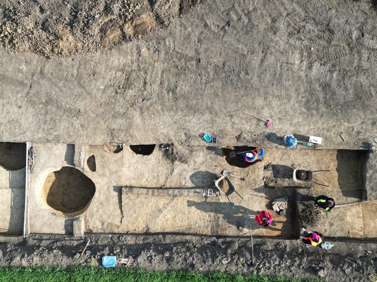 Археологи нашли артефакты