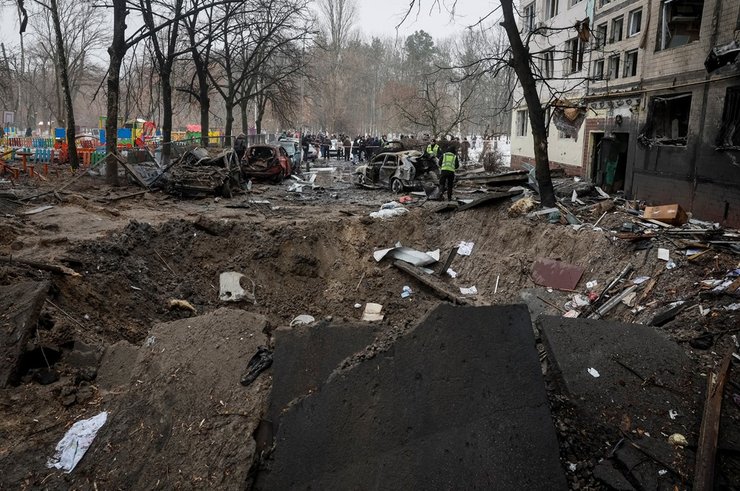 Последствия обстрела в Днепровском районе