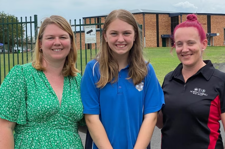 Школьница за рулем автобуса, героический поступок, ДТП, аварии, происшествие в Австралии, курьезы