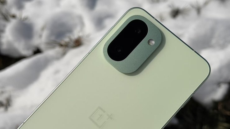 смартфон OnePlus 15R OnePlus 15R
