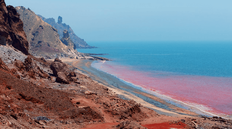 Берег пляжа Ормуз