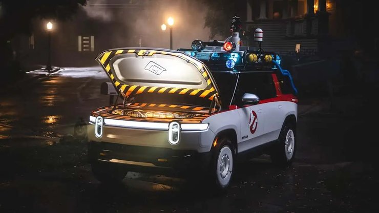 Автомобиль Rivian Ghostbusters Ecto-R1
