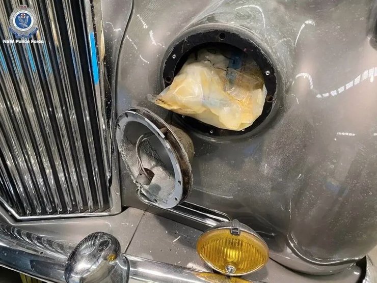 Bentley S2 1960, Bentley S2, контрабанда наркотиків, партія наркотиків