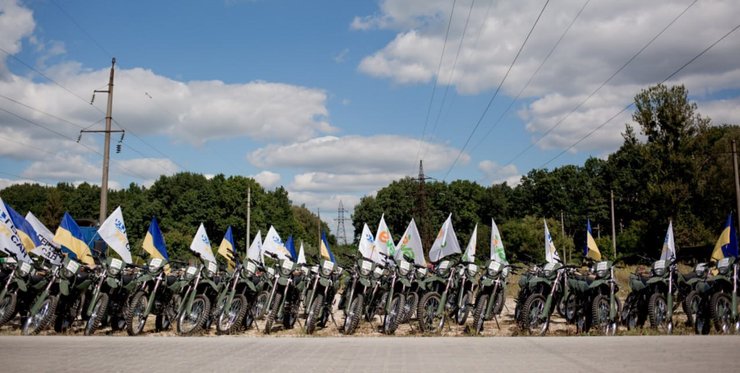 Місія – життя: EVA спрямувала на допомогу армії 97 млн грн