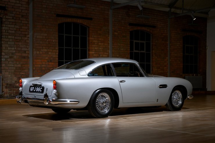 Aston Martin DB5 Vantage Aston Martin DB5 1965