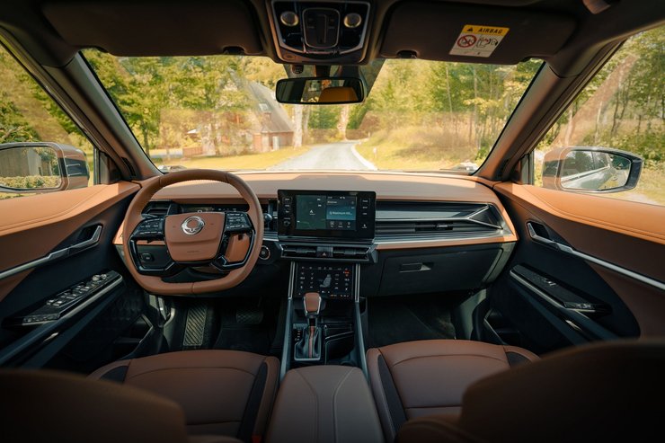 салон KGM Torres, новий KGM Torres, Кросовер KGM