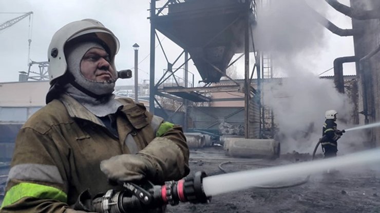 Pozhar na skladakh v Poltave