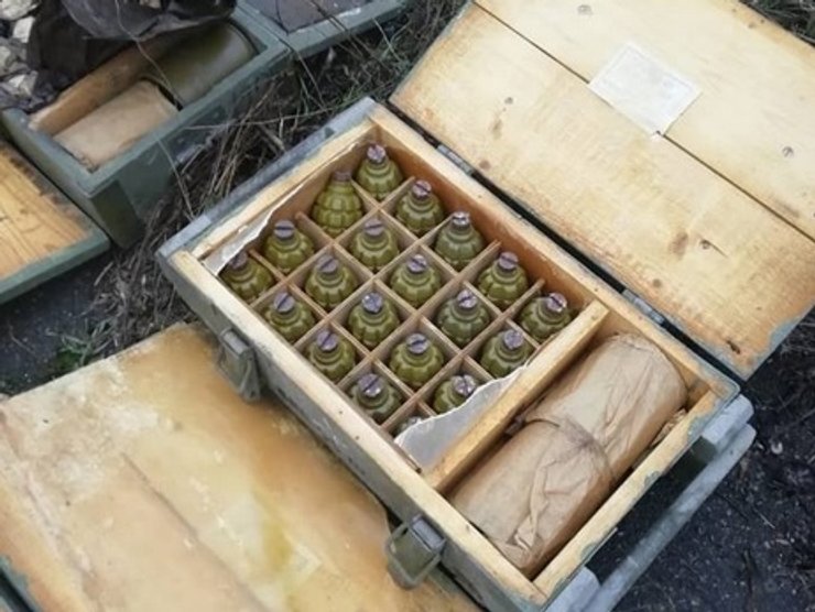 Мариуполь, схрон, боеприпасы, оружие, тайник, гранаты
