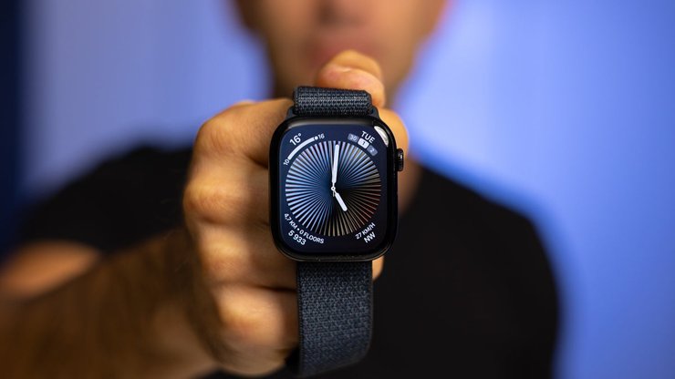 Часы Apple Watch Series 10