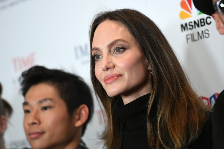 Анджелина Джоли и Пакс