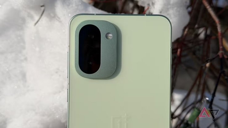 Камера смартфона OnePlus 15R