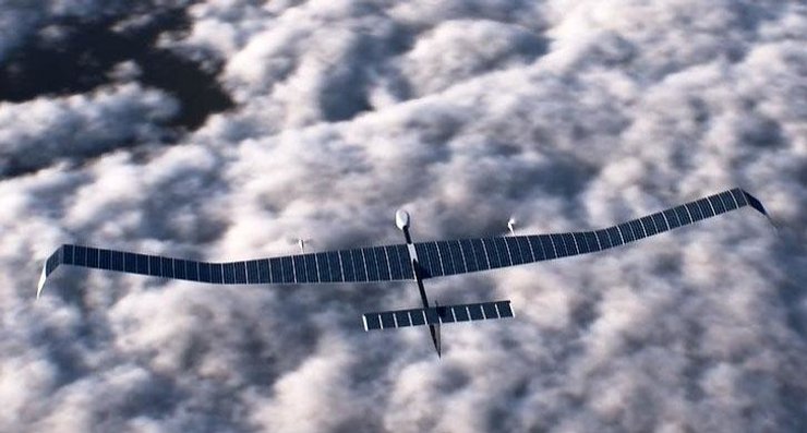 Airbus Zephyr, дрон сонячні панелі, БПЛА сонячні батареї