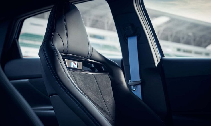 салон Hyundai Elantra N, Hyundai Elantra, новый Hyundai Elantra, седан Hyundai, седан Hyundai