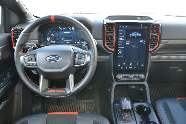 Салон Ford Ranger Raptor, Ford Ranger, новий Ford Ranger Raptor, пікап Ford