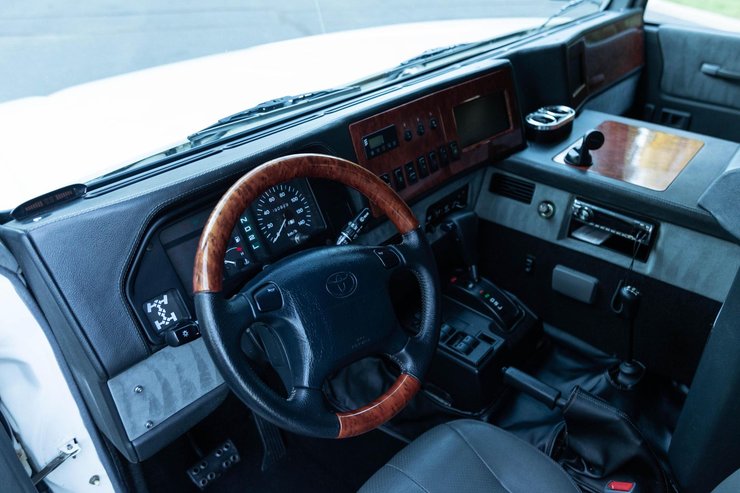 Toyota Mega Cruiser, Toyota Mega Cruiser 1996, внедорожник Toyota Mega Cruiser, Тойота Мега Круизер