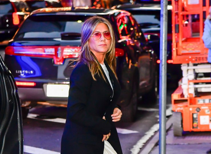 Дженнифер Энистон, как выбрать солнцезащитные очки