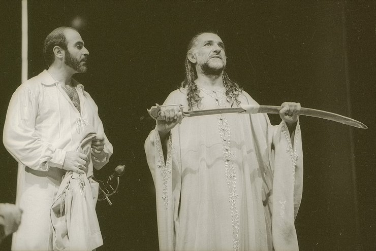 Дэвид Суше, Бен Кингсли