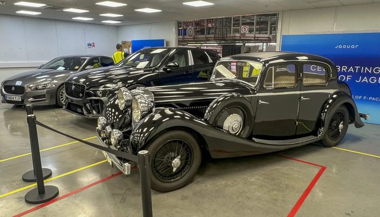 автомобілі Jaguar