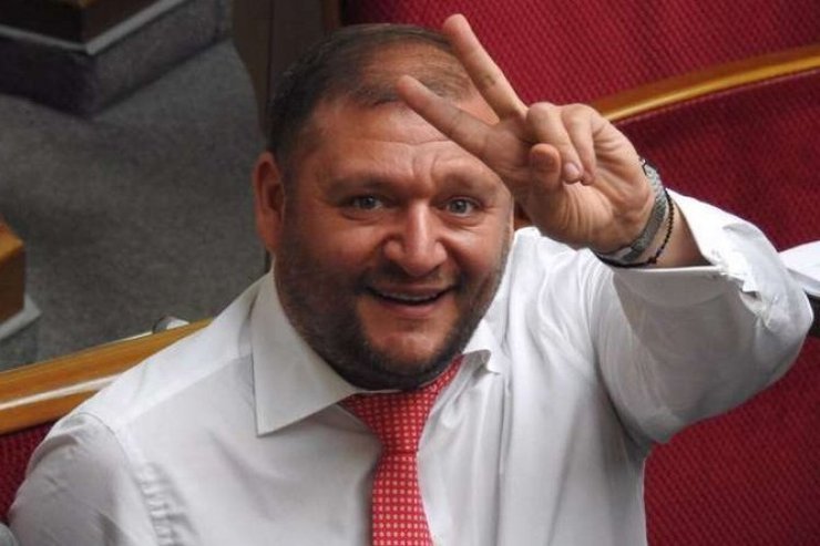 Михайло Добкін, Харків, бізнес Добкіна, екс-мер Харкова, вулиці Харкова, вандалізм, написи на стінах