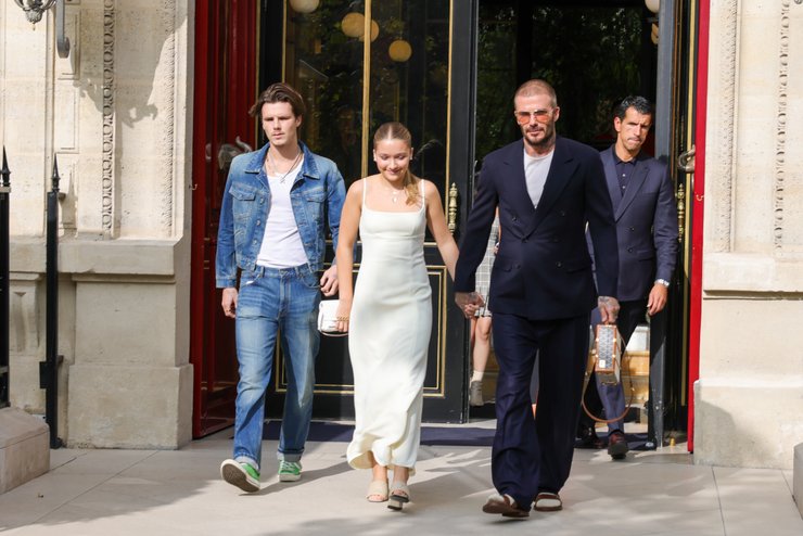 Девид Бекхэм с детьми