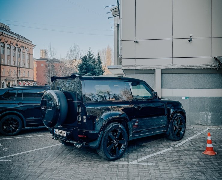 Land Rover Defender V8