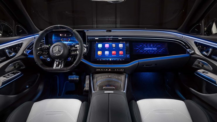 салон Mercedes-AMG E53, Mercedes E-Class 2024, Mercedes E-Class, новий Mercedes-AMG E53